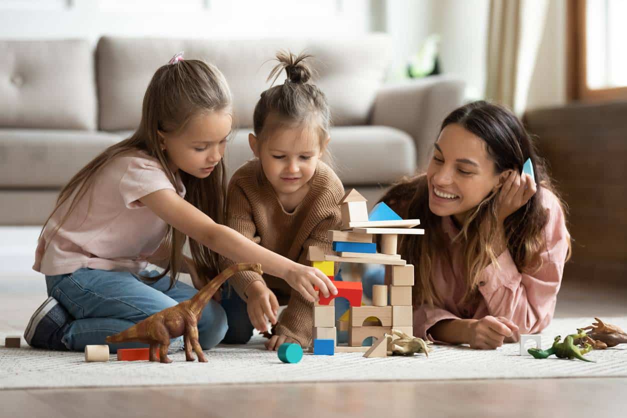 avantages et défis métier de nounou 